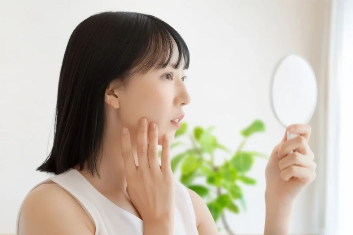 40代で化粧映えしないのはなぜ？顔の見え方の変化と整え方を知ろう